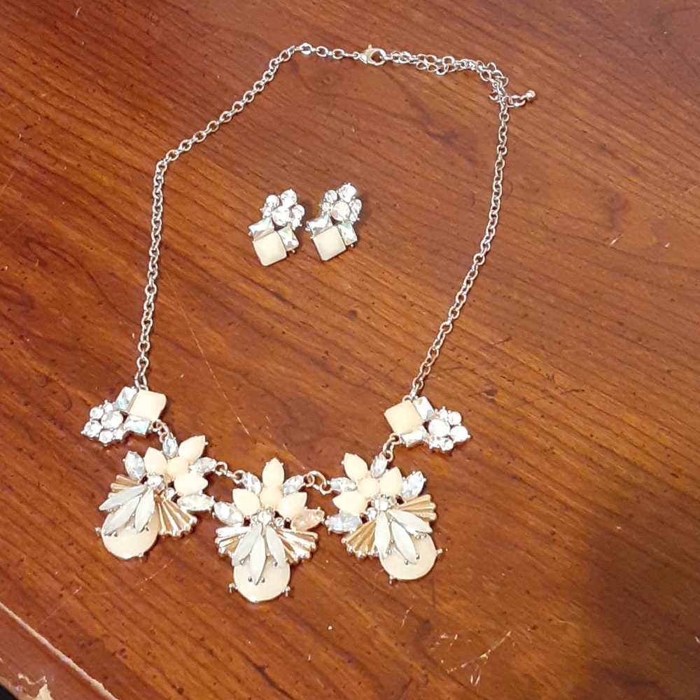 Necklace and Earings